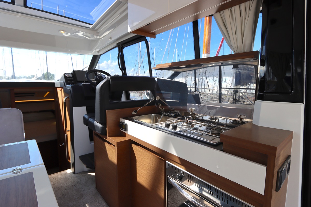 foto: 35 Jeanneau NC 33
