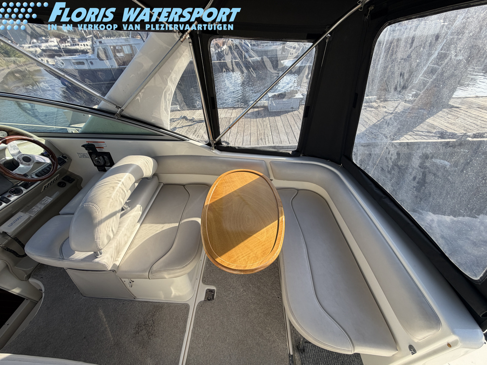 foto: 17 Larson Cabrio 274