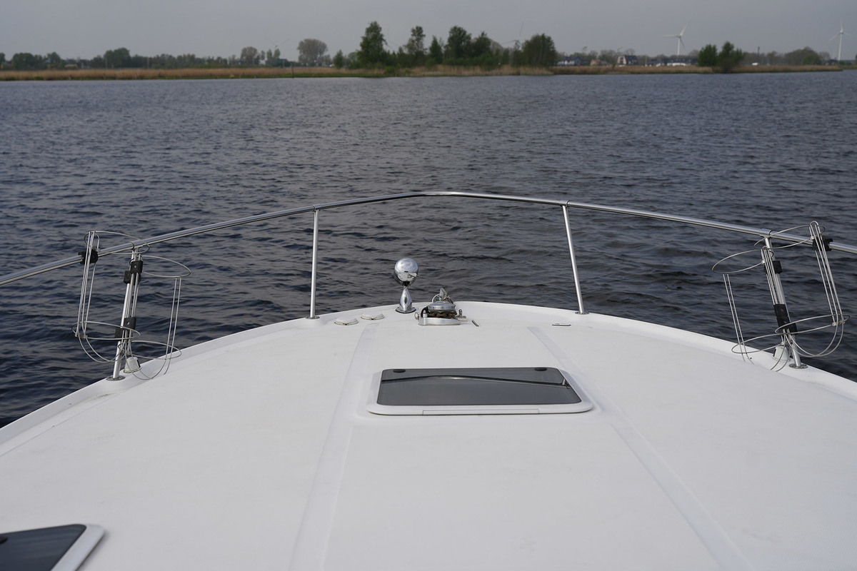 foto: 77 Sea Ray 310 Sundancer