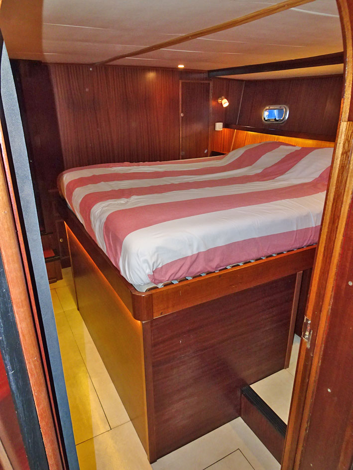 foto: 55 Trawlerjacht 48, zeegaand