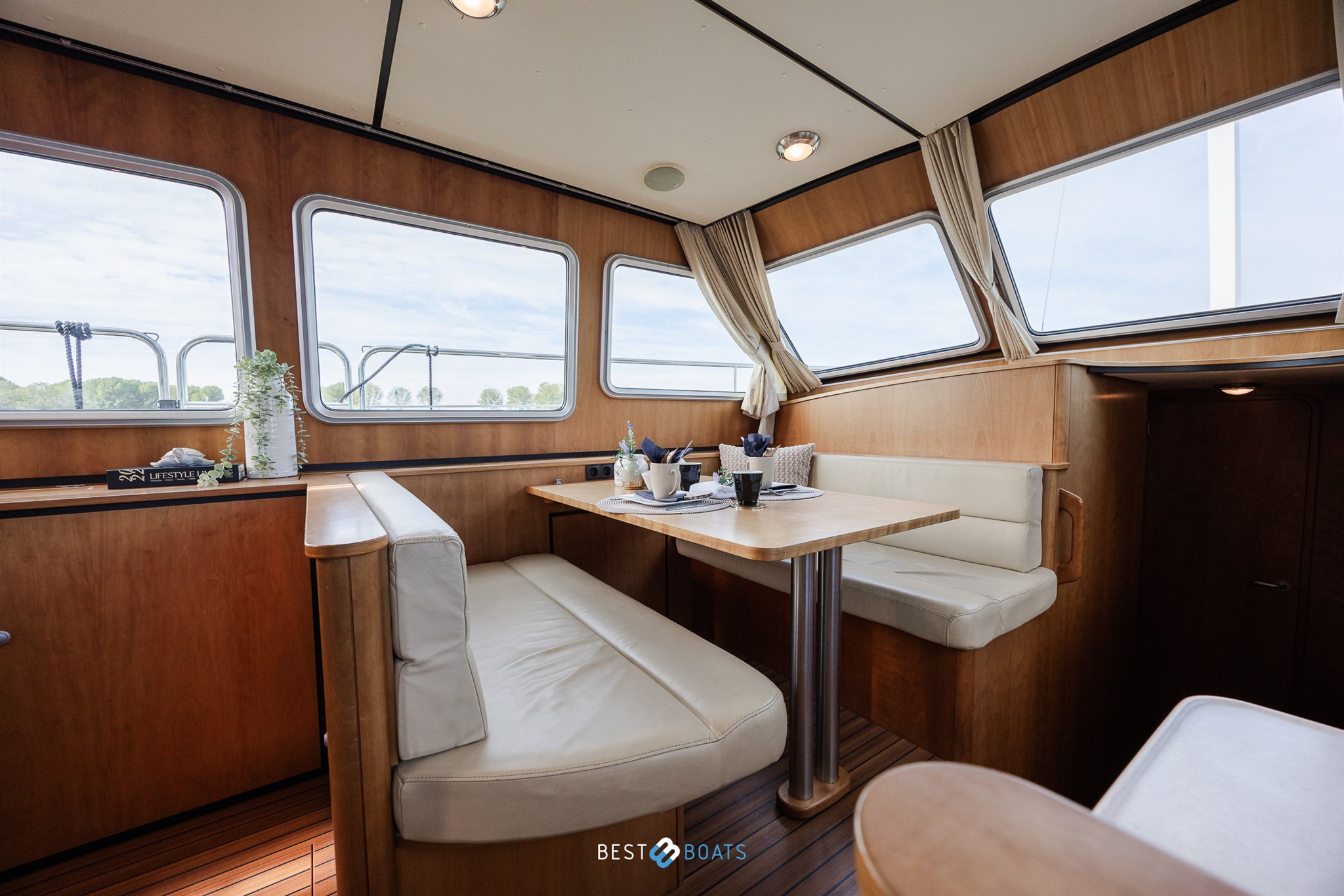 foto: 37 Linssen Grand Sturdy 40.9 AC