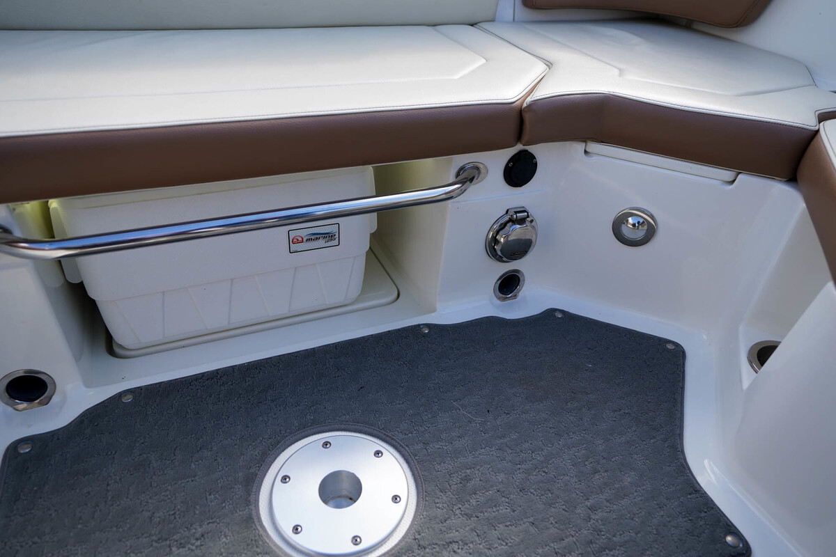 foto: 53 Sea Ray Sun Sport 230