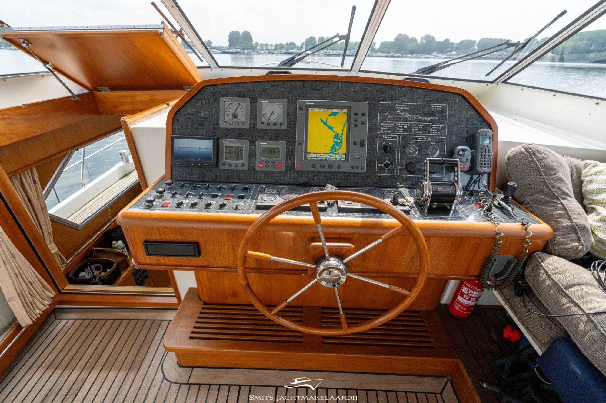 foto: 85 Van der Valk Valk Continental 15.50 Cabrio