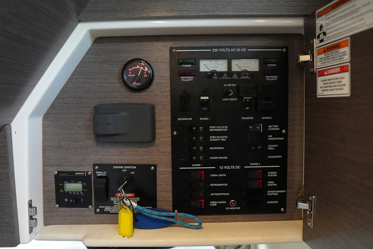 foto: 36 Sea Ray Sundancer 290