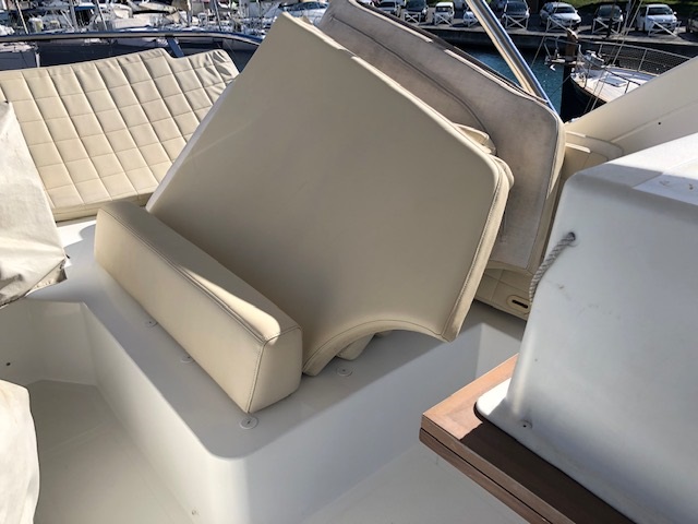 foto: 33 Azimut  54 Fly