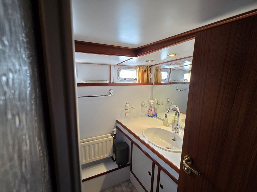 foto: 21 Valk Spiegelkotter 15.50