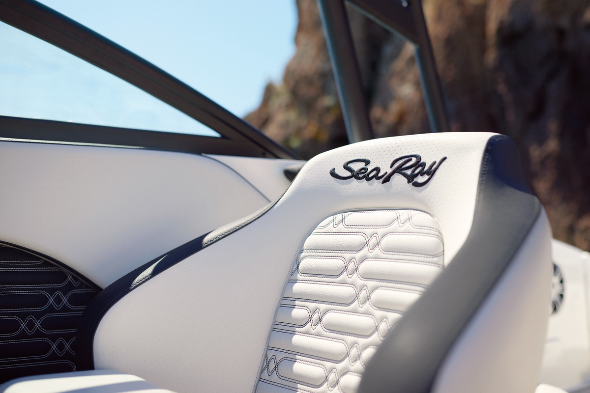foto: 58 Sea Ray SPX 210  