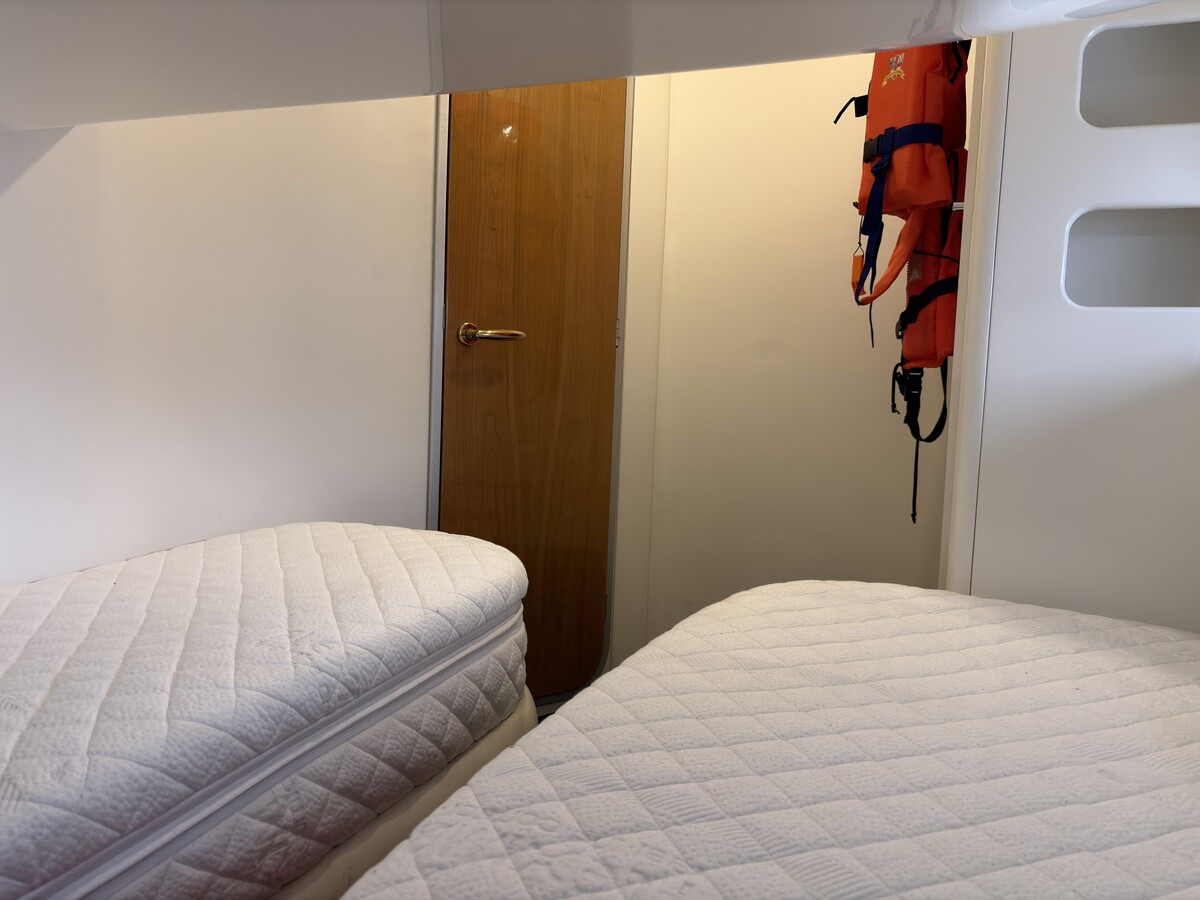 foto: 21 Cranchi 40 Atlantique