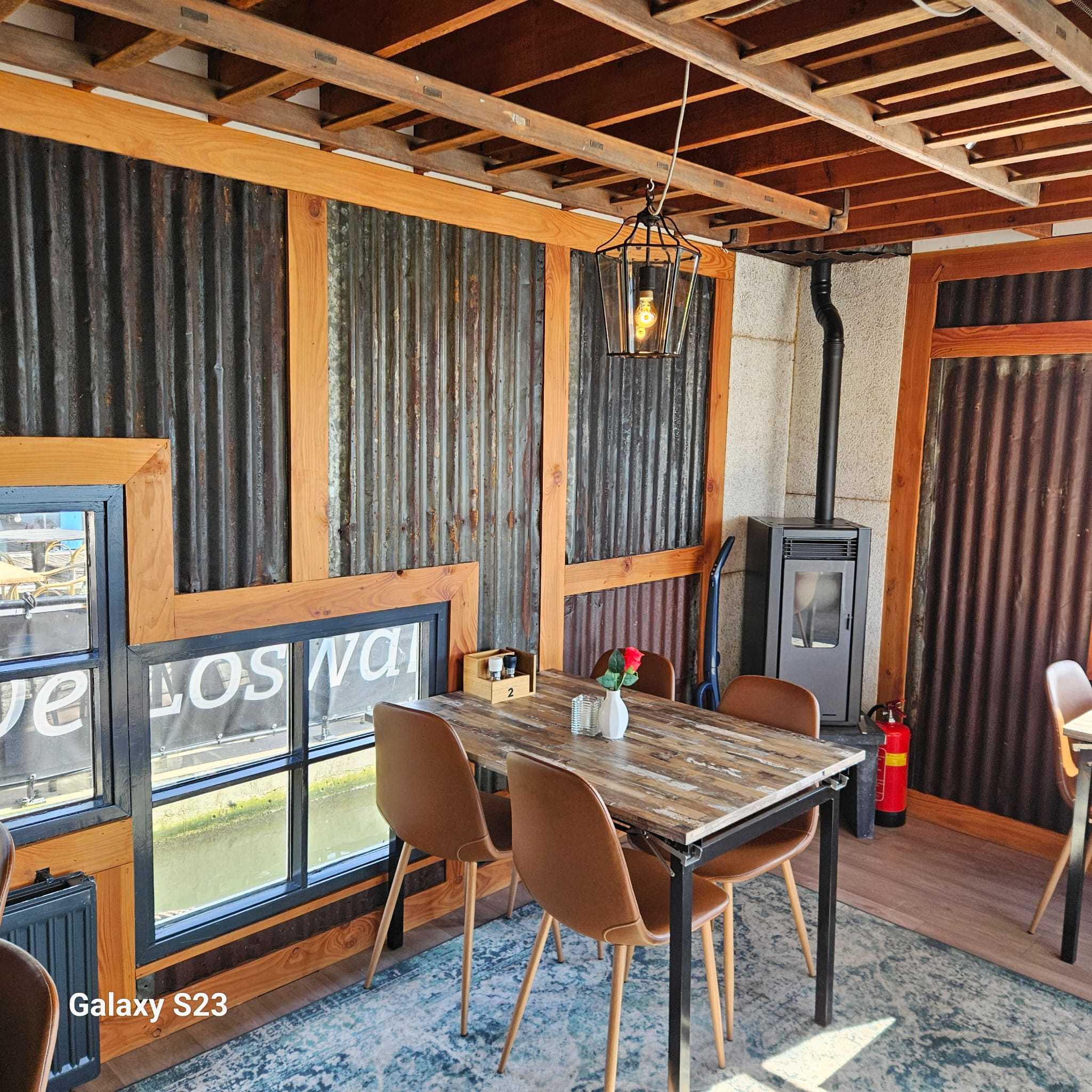 foto: 15 Drijvend Restaurant Houseboat