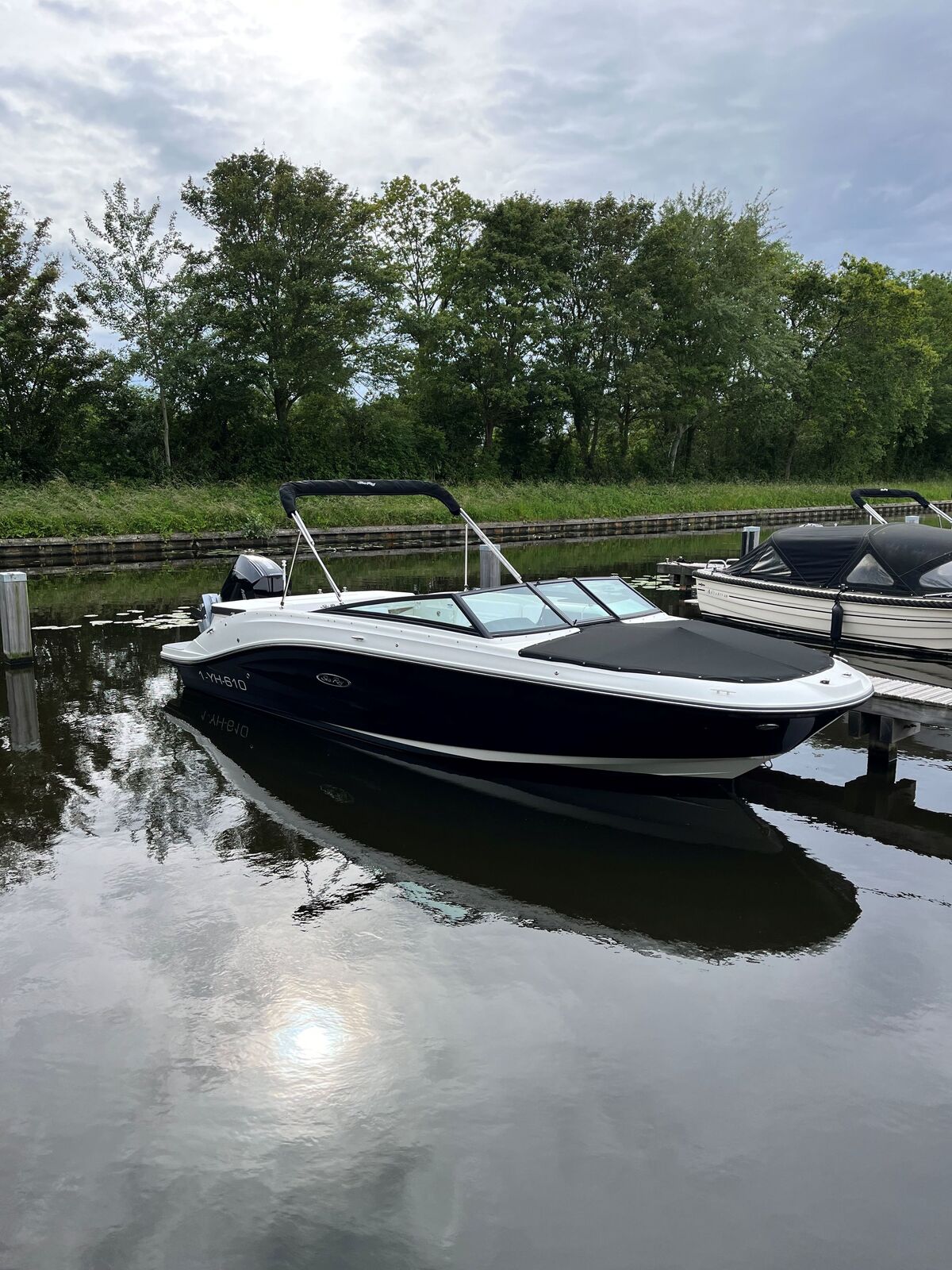 foto: 78 Sea Ray SPX 230 Outboard