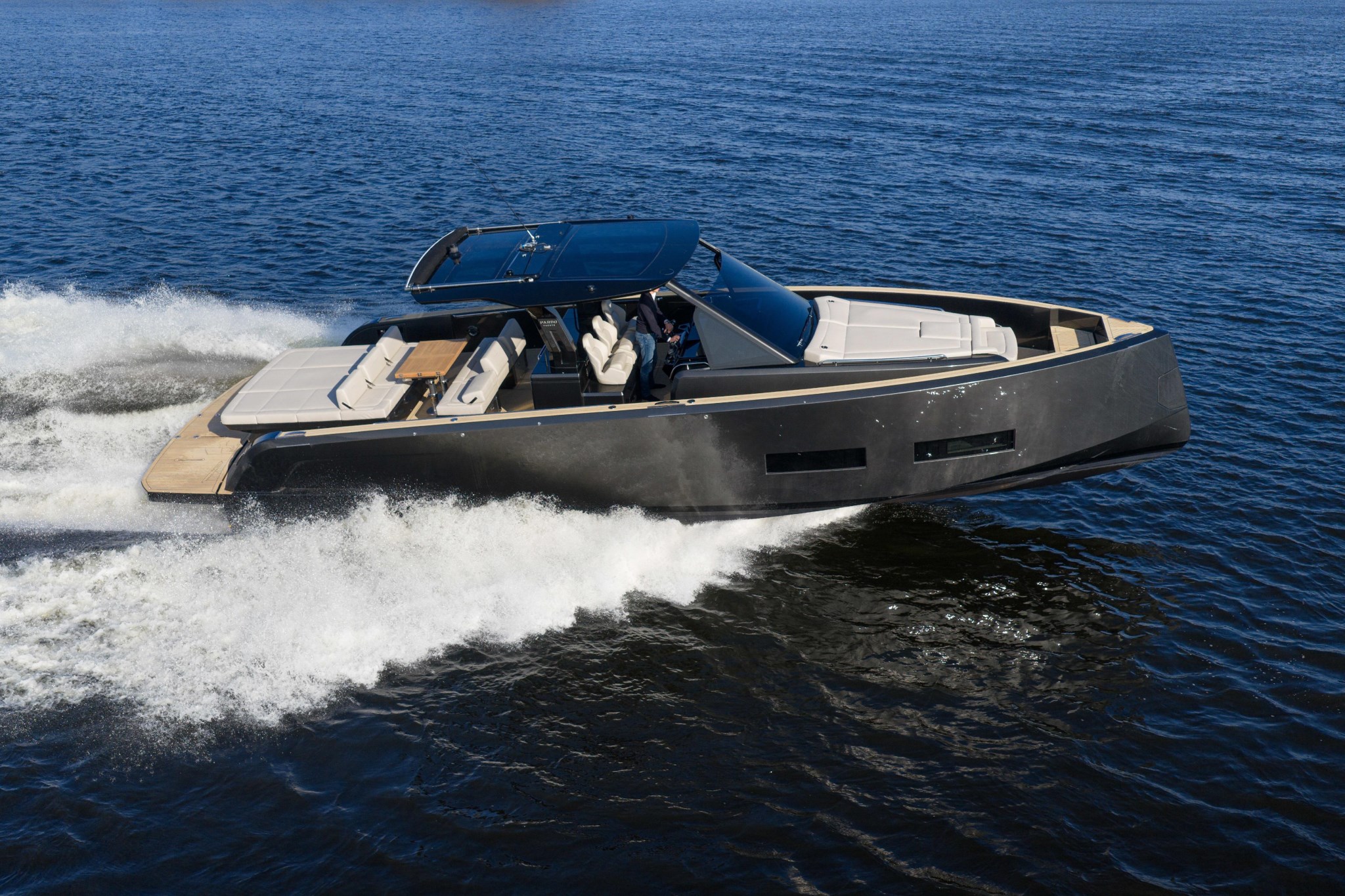 foto: 31 Pardo Yachts 43