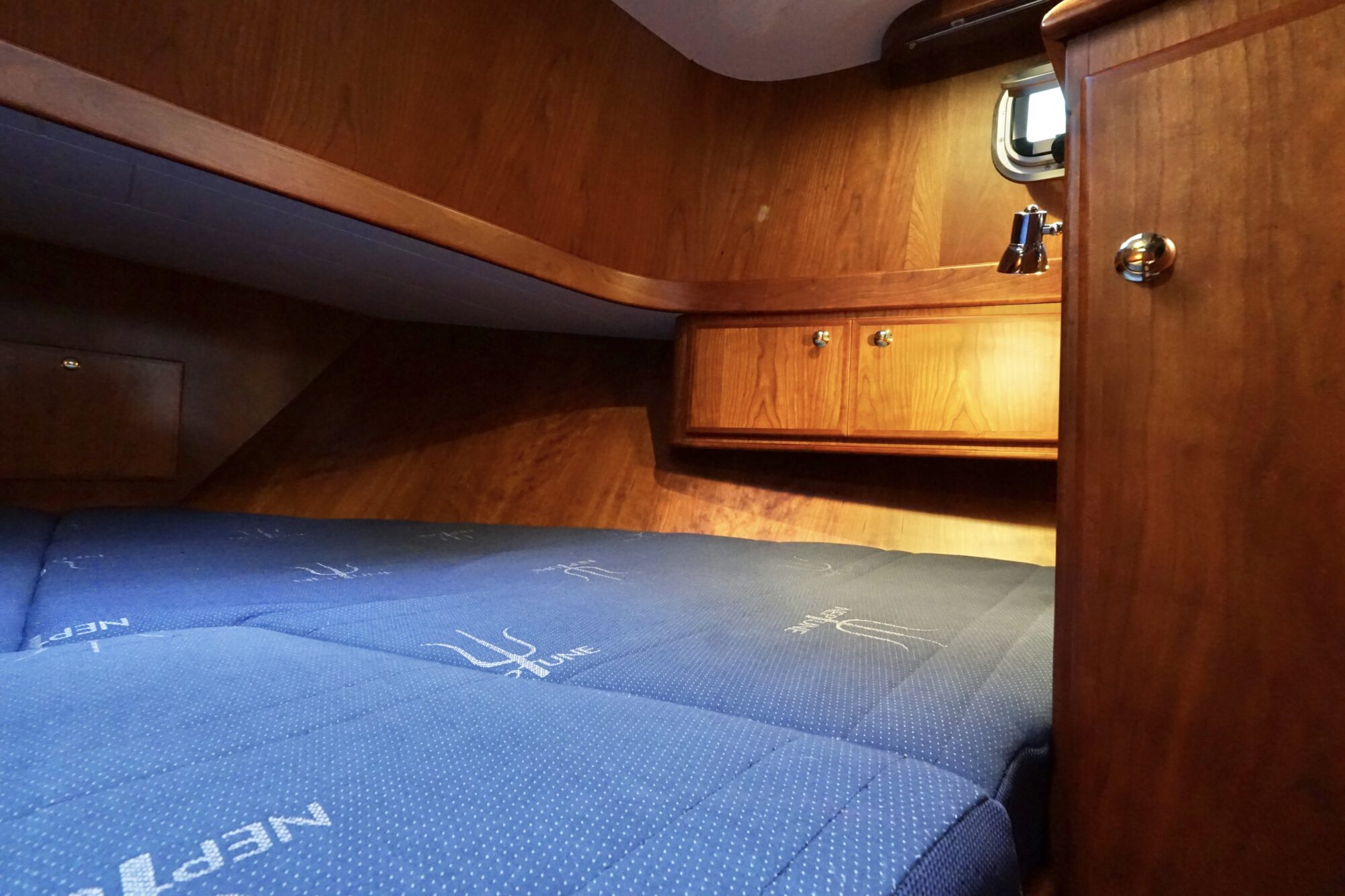 foto: 40 Jetten Jetten Bully 9.60 OK Spiegeldeur