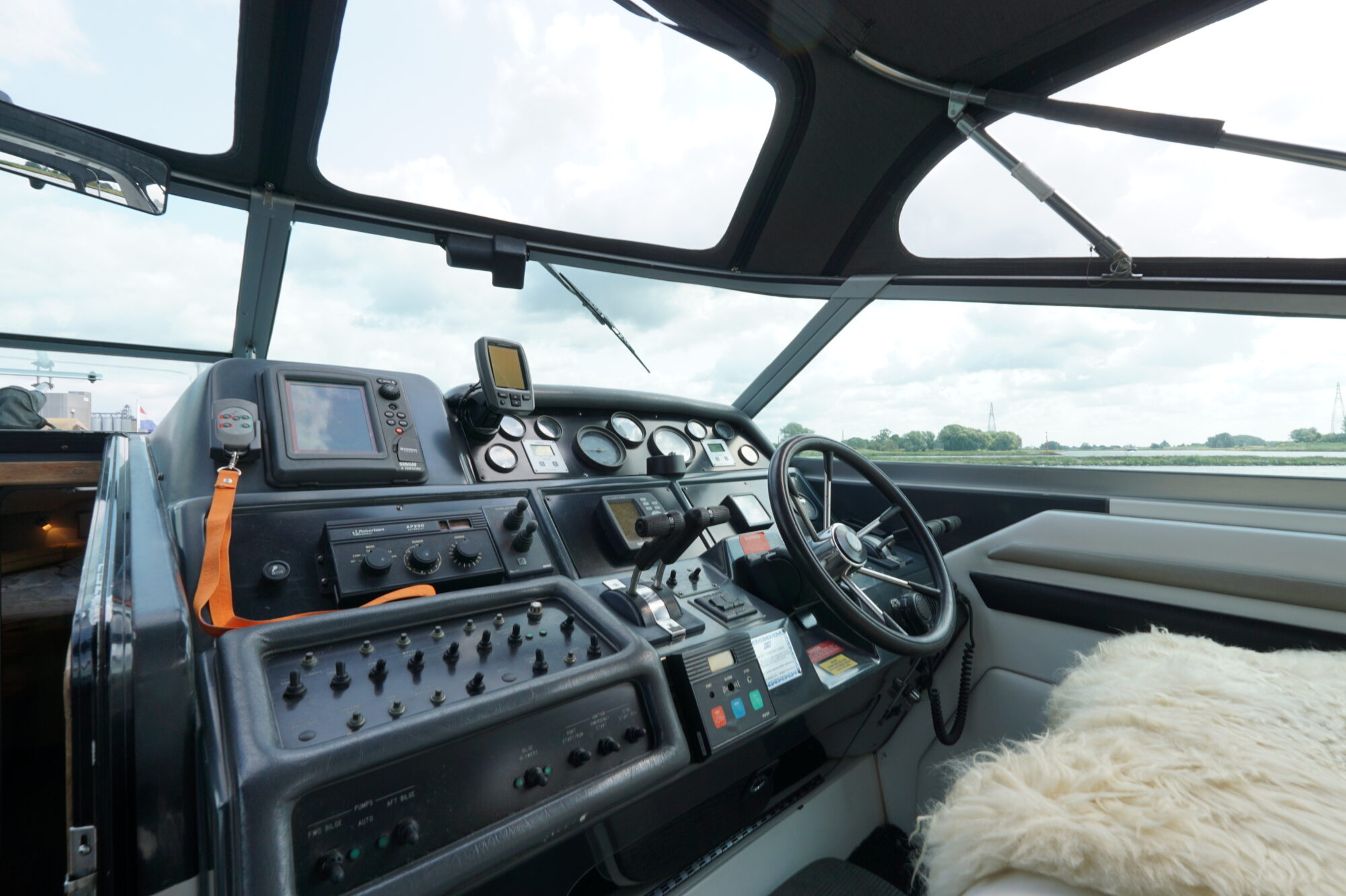 foto: 55 Sea Ray Sea Ray 400 Express Cruiser