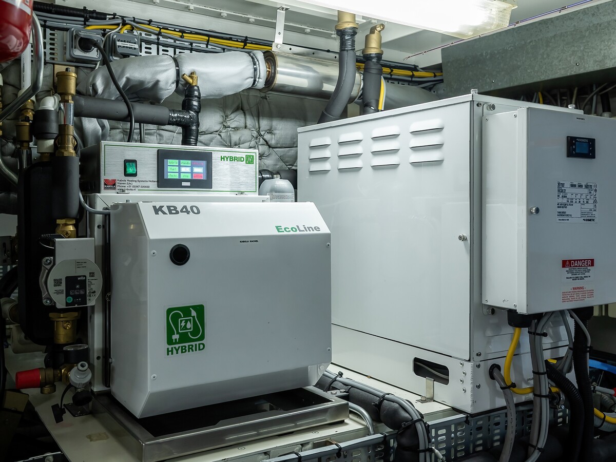 foto: 48 Laancruiser 2100