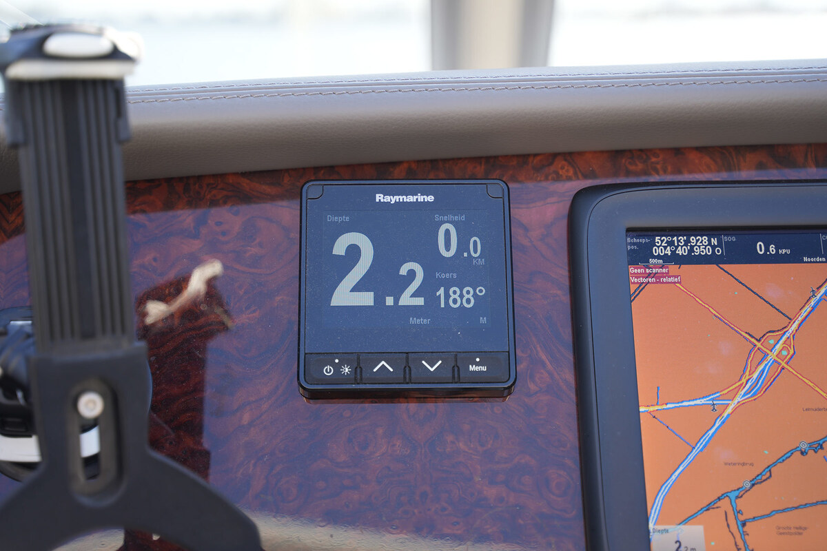 foto: 65 Linssen Grand Sturdy 410 AC Variotop met stabilisator