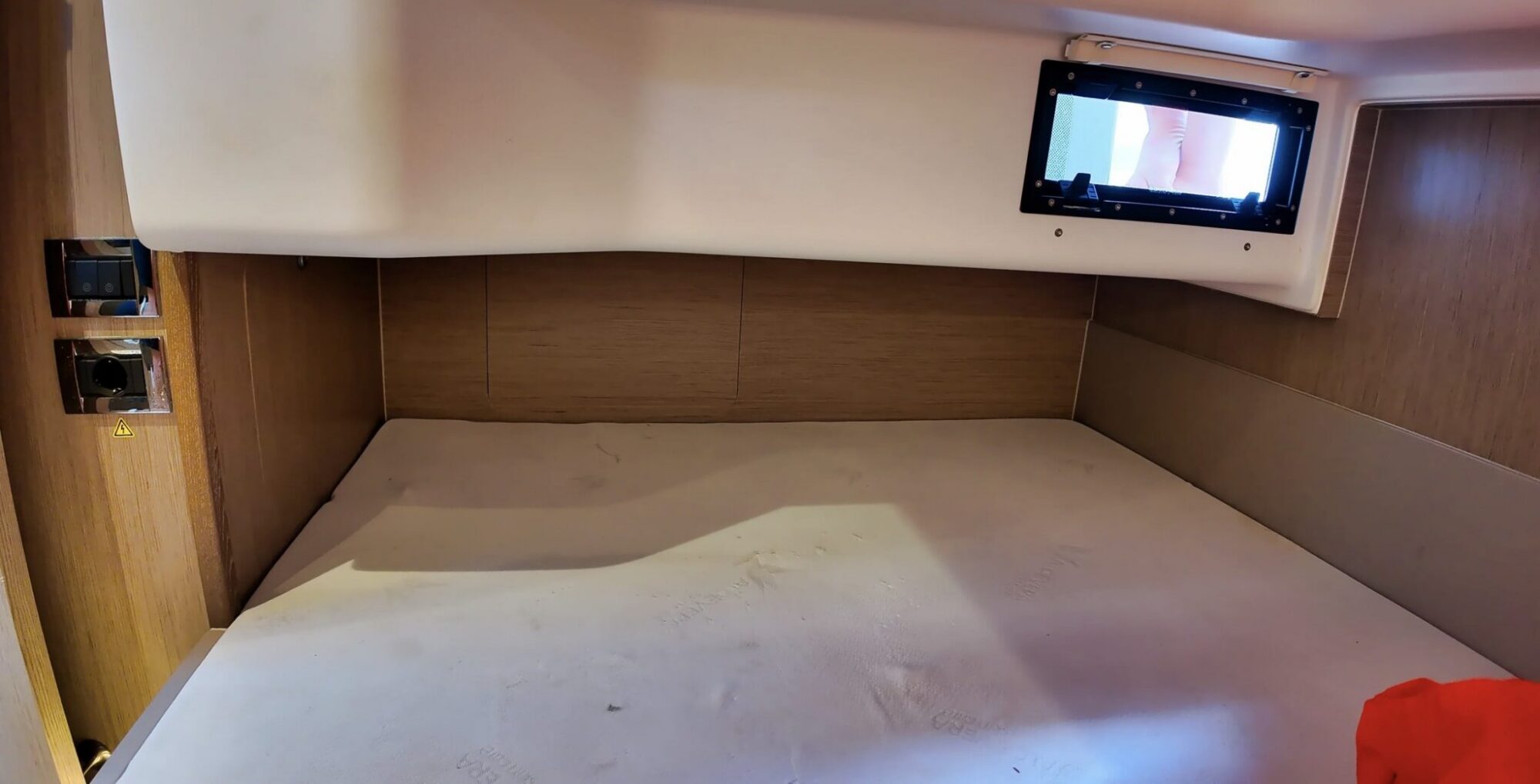 foto: 891 Sealine Sealine S335