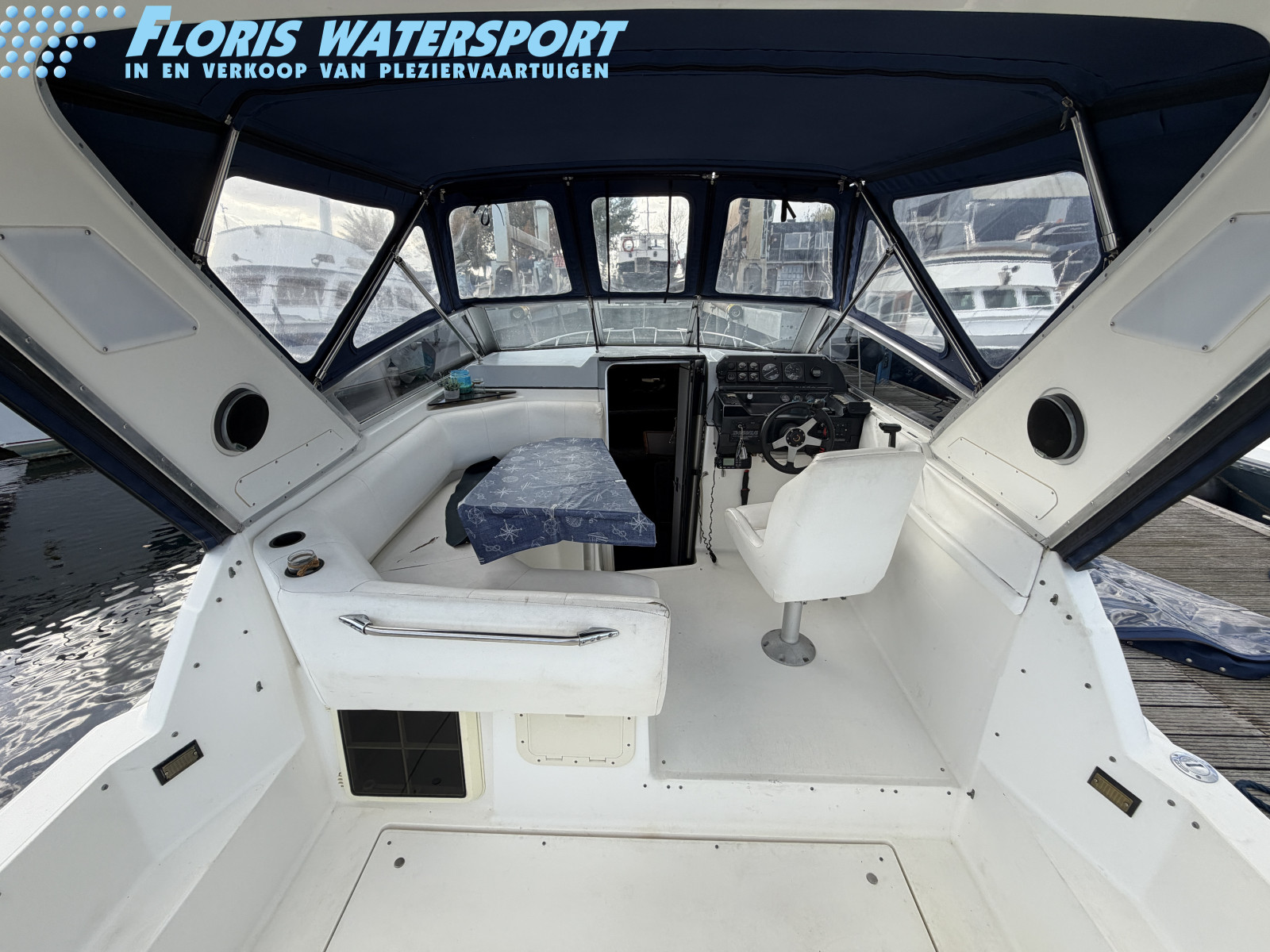 foto: 11 Bayliner 2855 Ciera Sunbridge