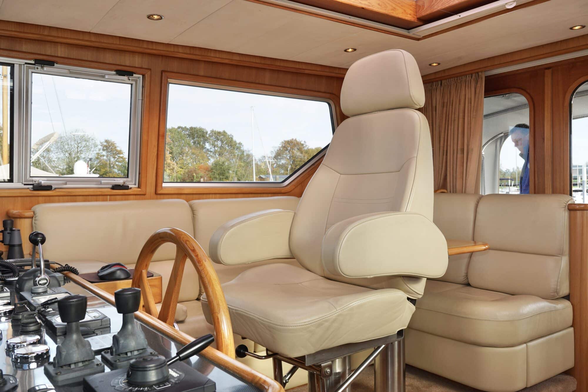 foto: 81 Van den Hoven Van den Hoven Exclusive 18.00 VS