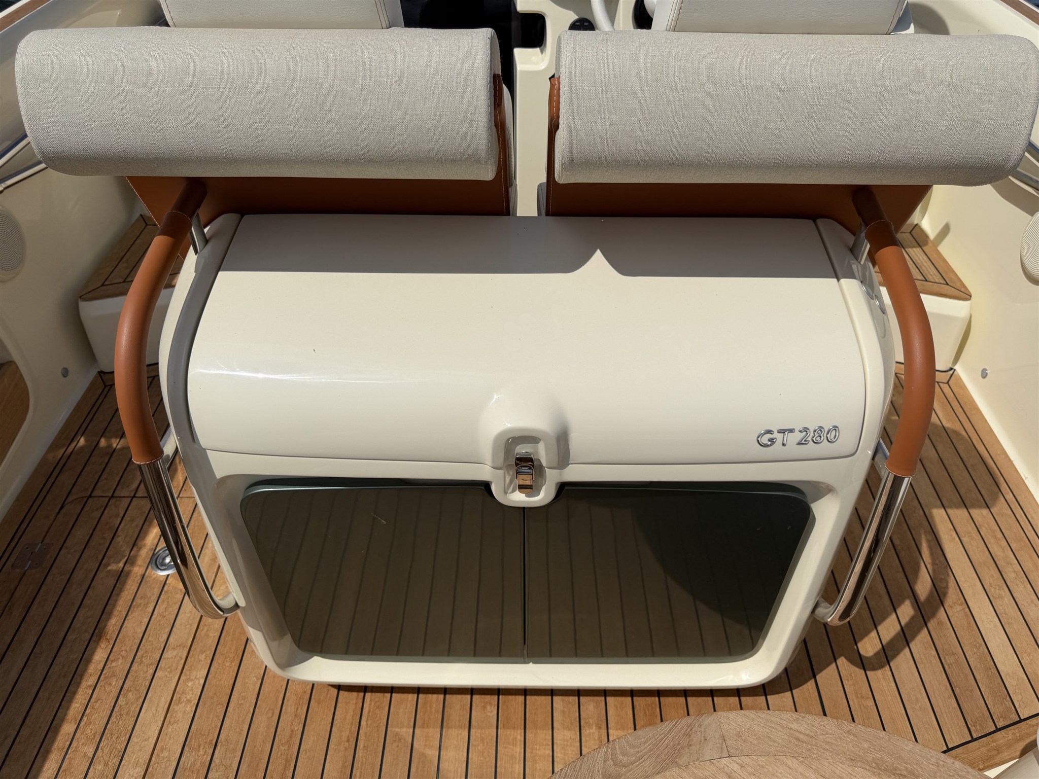 foto: 29 Invictus GT 280