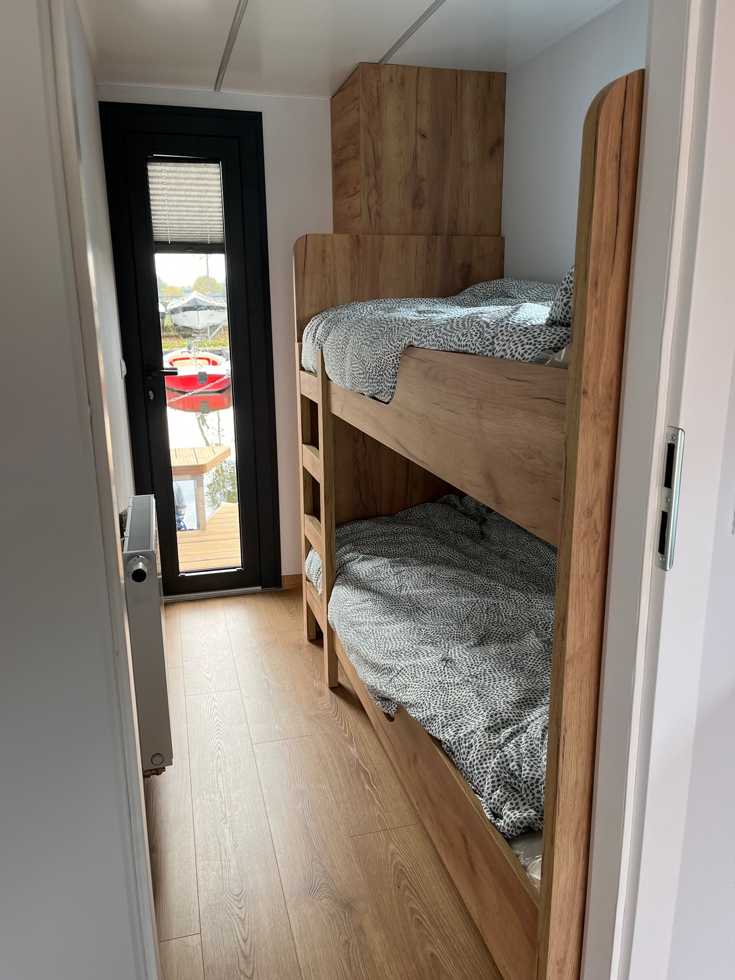 foto: 47 Campi 400 Houseboat