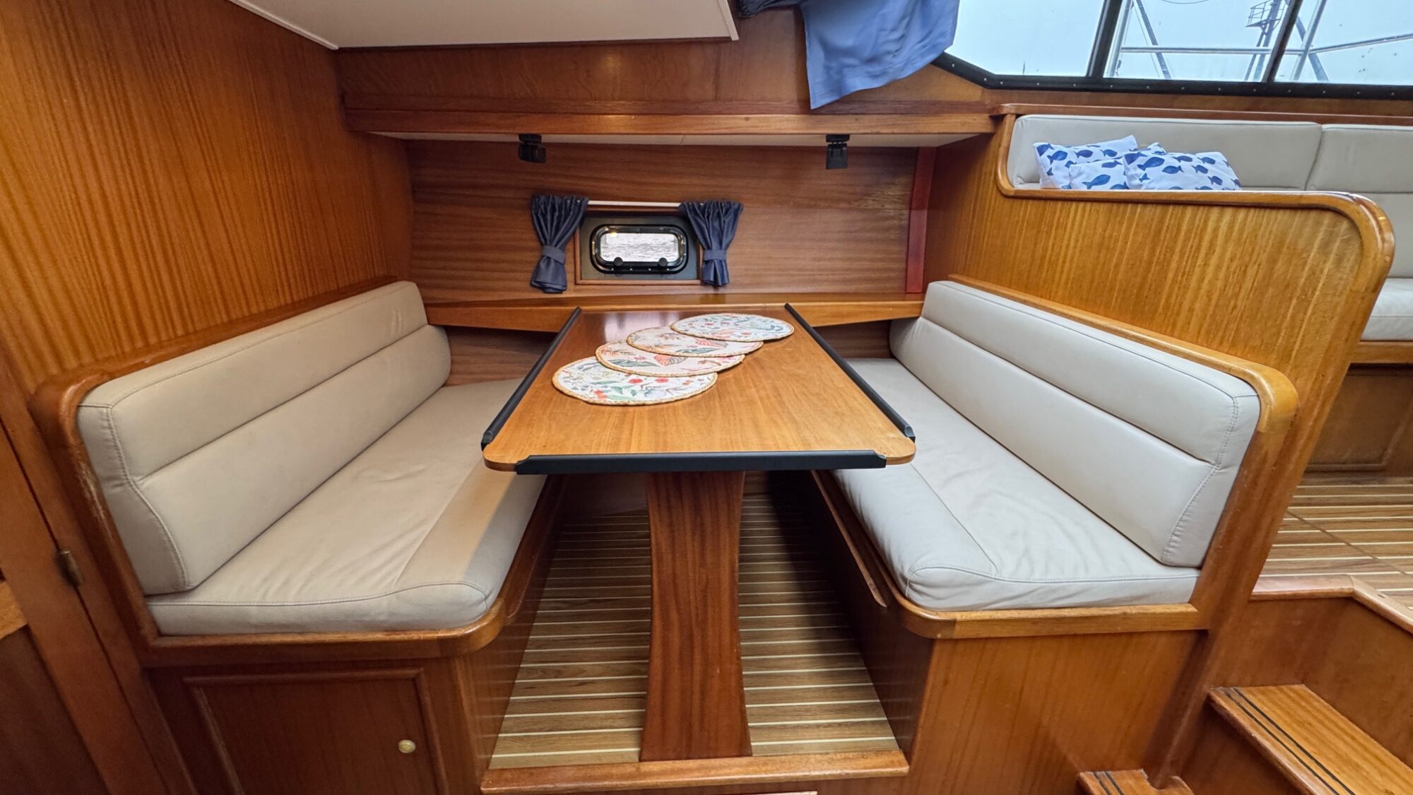 foto: 29 Vri-Jon Vri-Jon 37 AK Cabrio