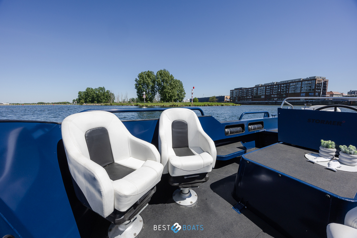 foto: 22 Stormer marine Tender R75