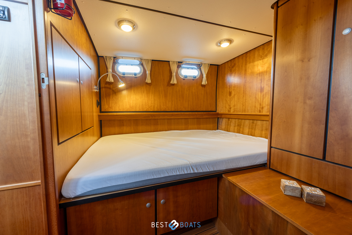 foto: 30 Linssen Grand Sturdy 33.9 AC