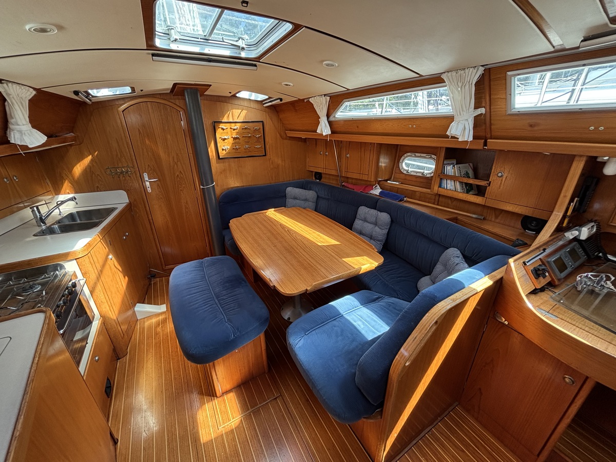 foto: 8 Jeanneau  Sun Odyssey 37.1