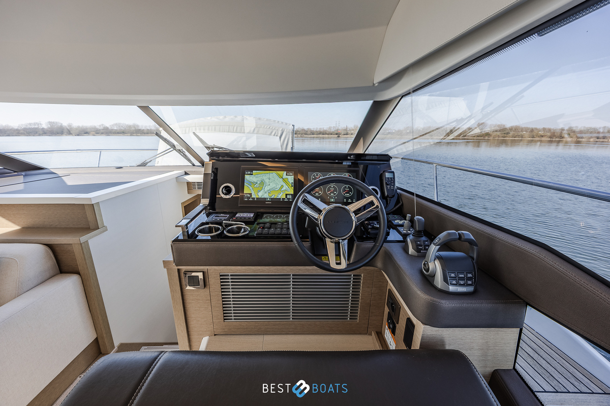 foto: 69 Prestige 520 FLY