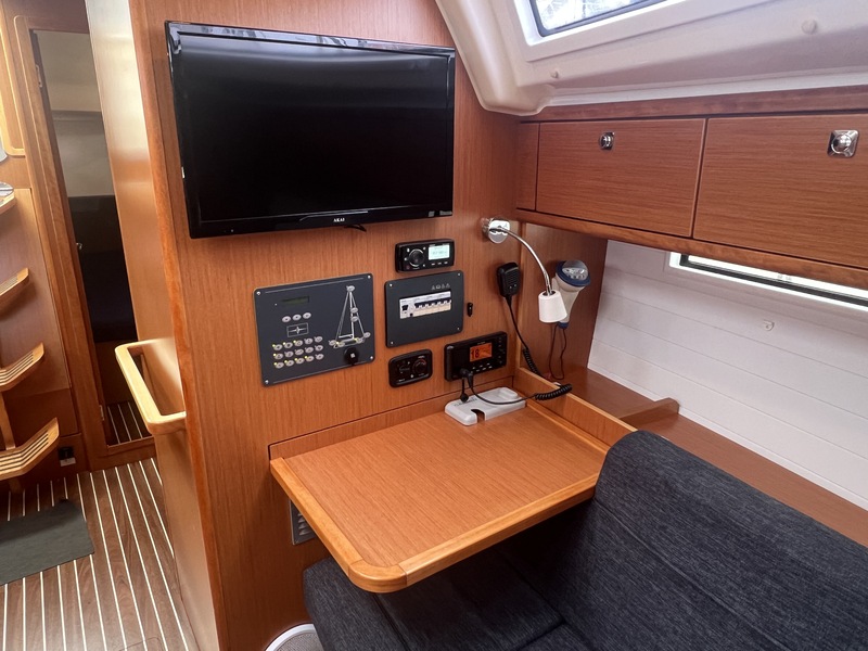 foto: 31 Bavaria Cruiser 37-3