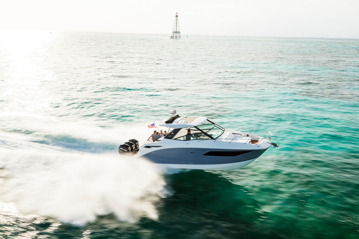 foto: 4 Sea Ray Sundancer 320 OB