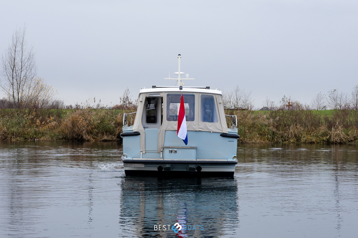 foto: 33 Linssen 30 SL Sedan