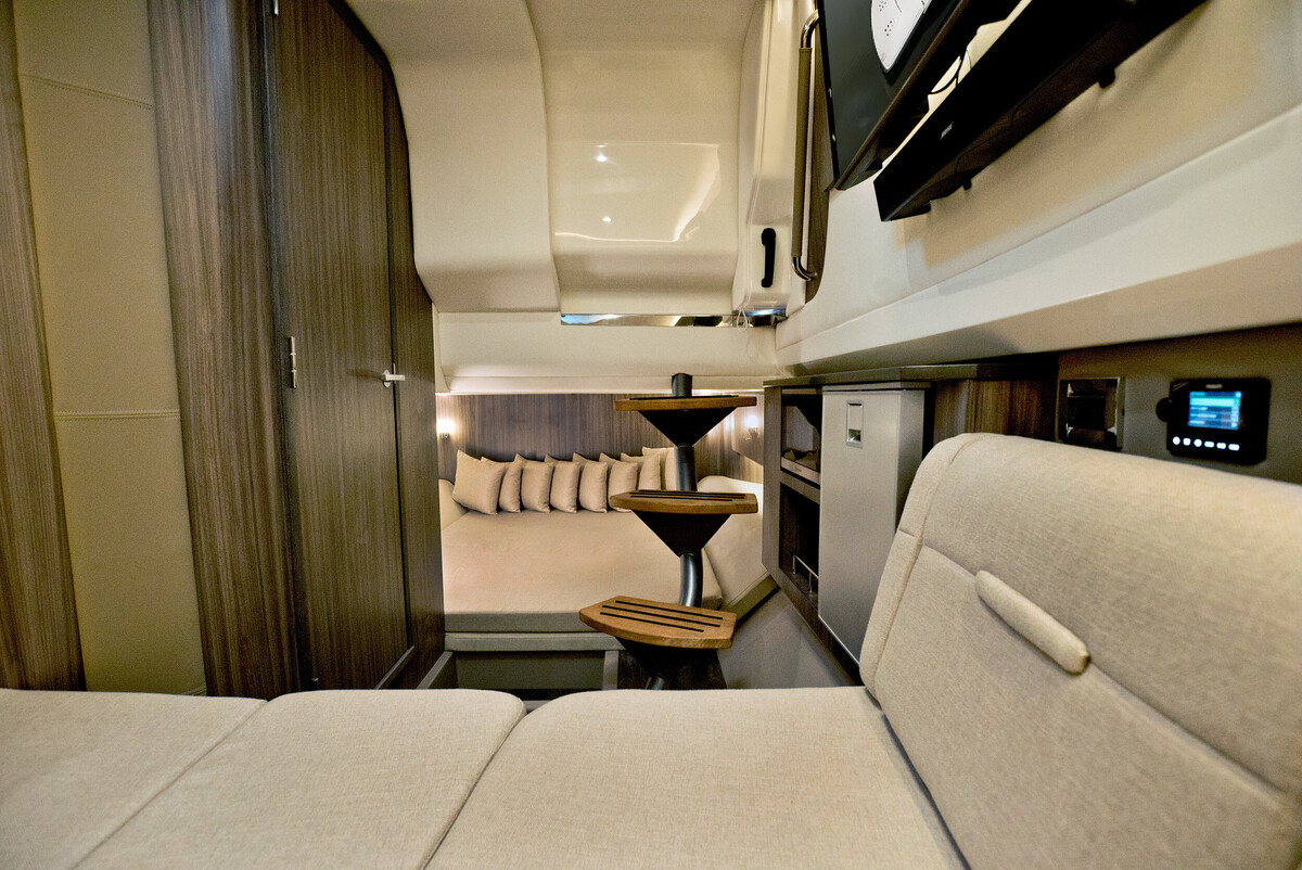 foto: 34 Sea Ray SLX 400