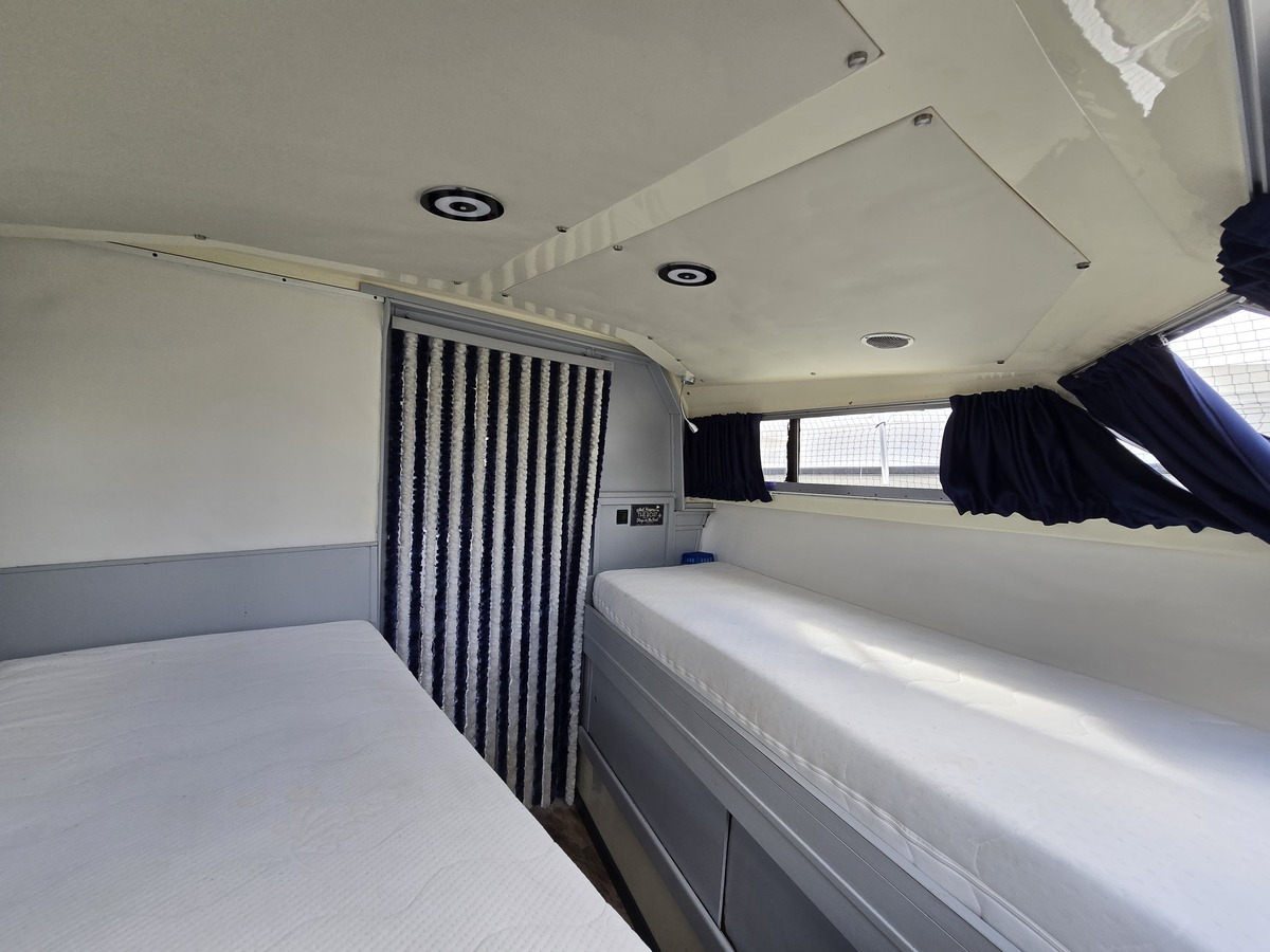 foto: 20 Fairline  32 Phantom
