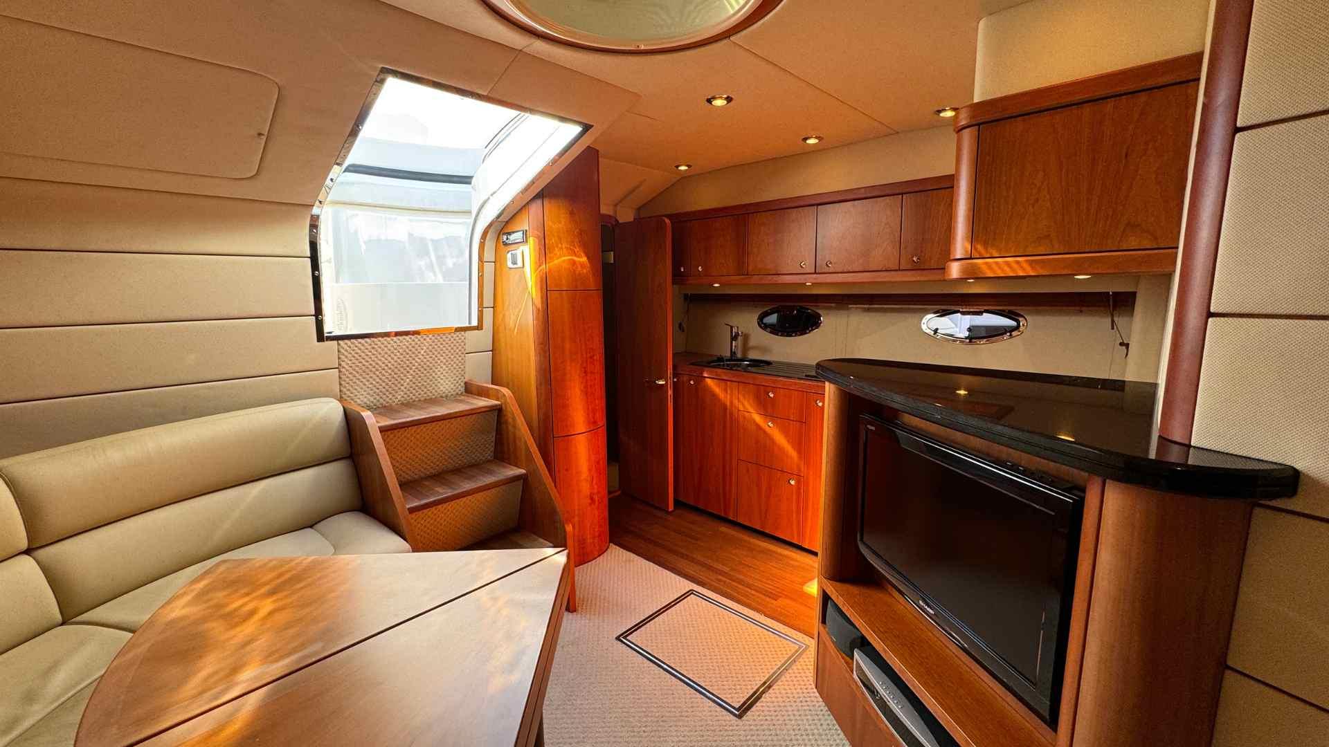 foto: 27 Sunseeker Portofino 47 HT