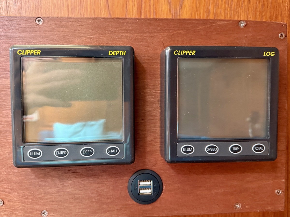 foto: 84 Tradewind 33