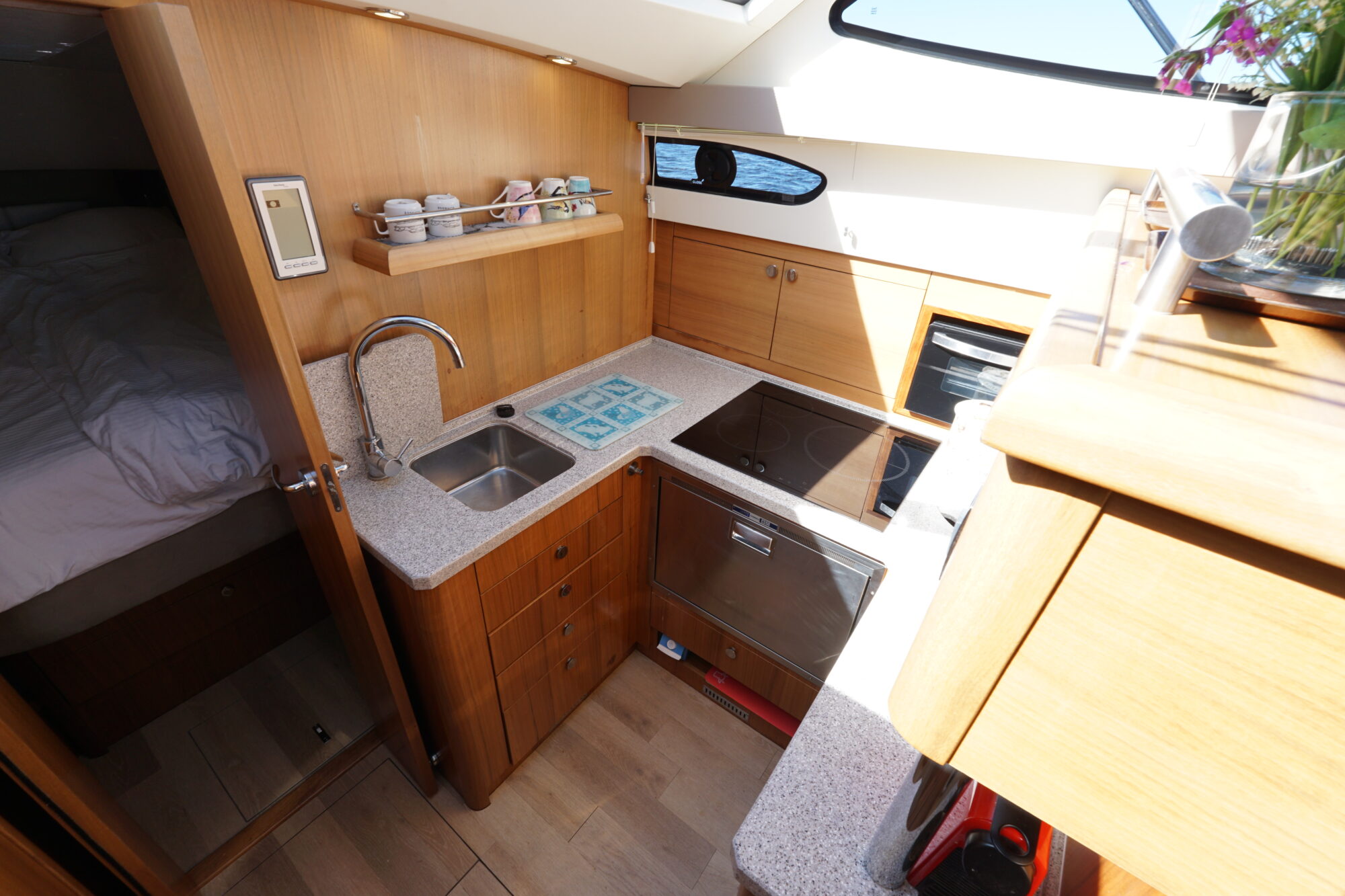 foto: 40 Haines Haines 32 Offshore