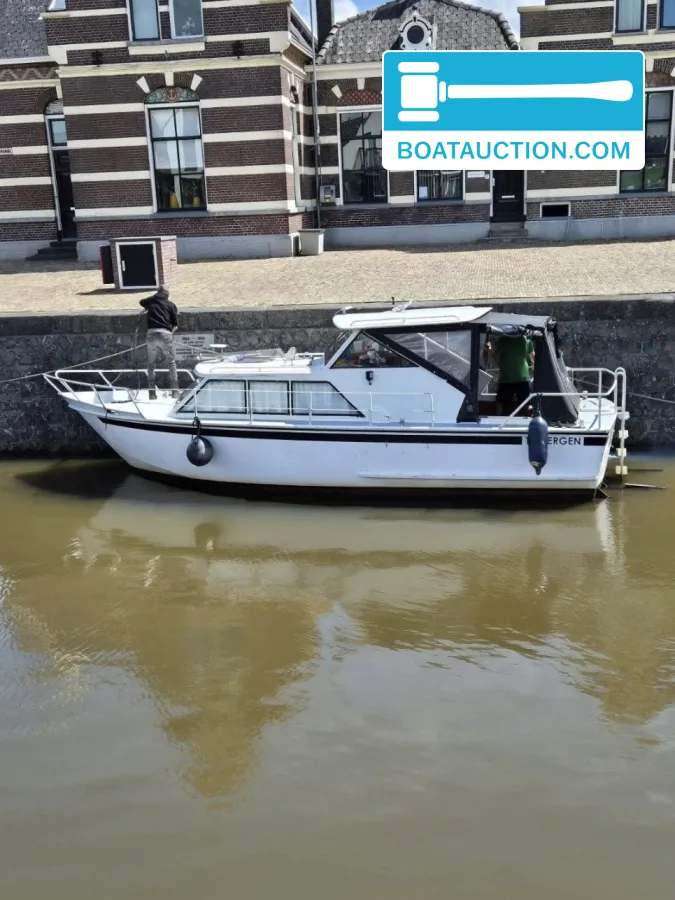 foto: 8 Motorkruiser 900