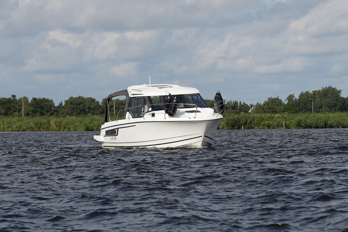 foto: 35 Merry Fisher   795 (Nordic)