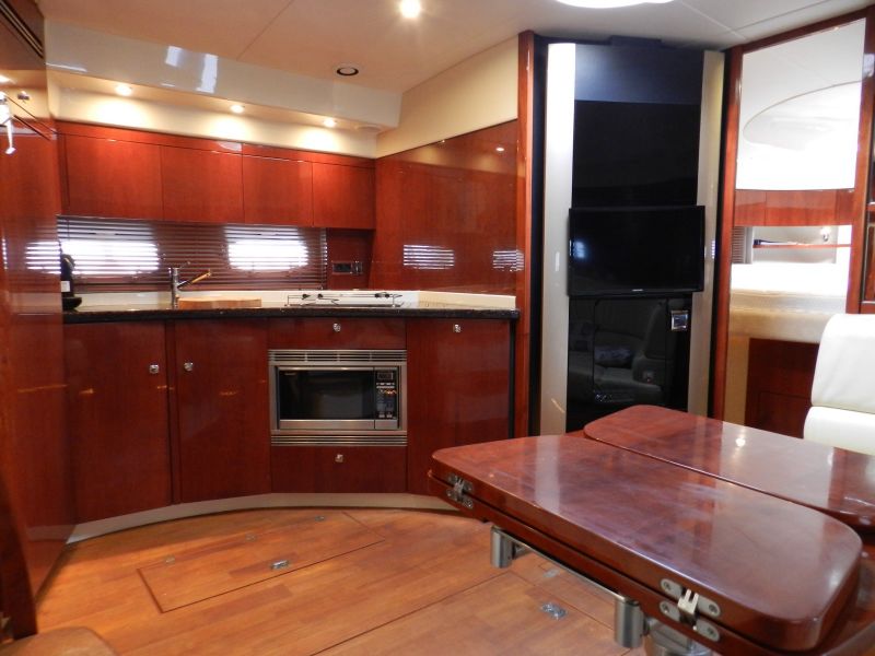 foto: 16 Fairline Targa 47 Gran Turismo