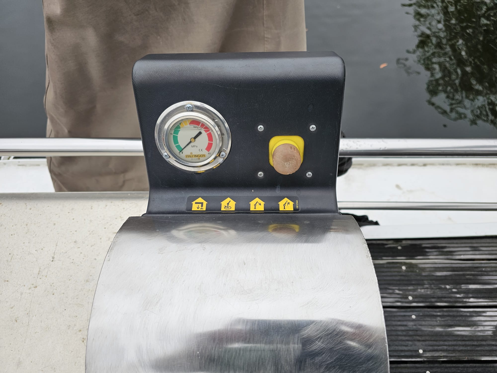 foto: 34 Jacabo 2300 (Varend woonschip)