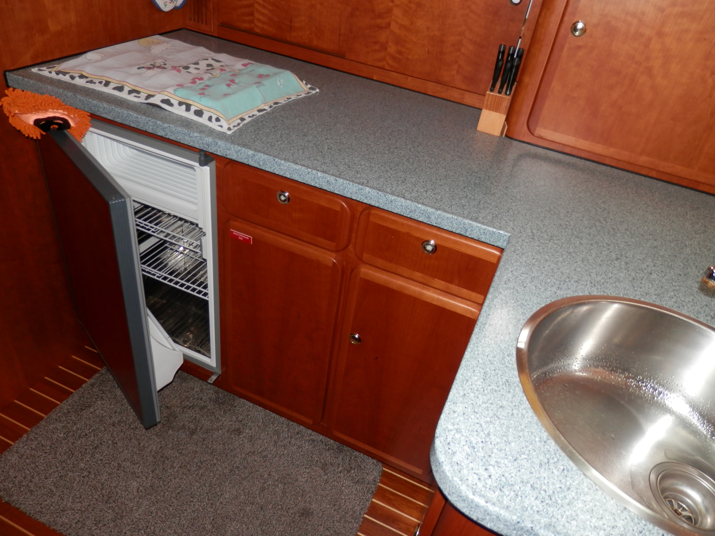 foto: 33 Linssen 380 Dutch Sturdy AC Twin