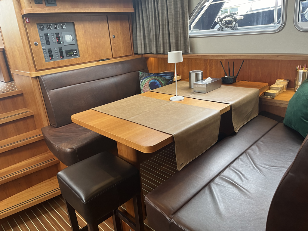 foto: 71 Linssen Grand Sturdy 470 Sedan Wheelhouse