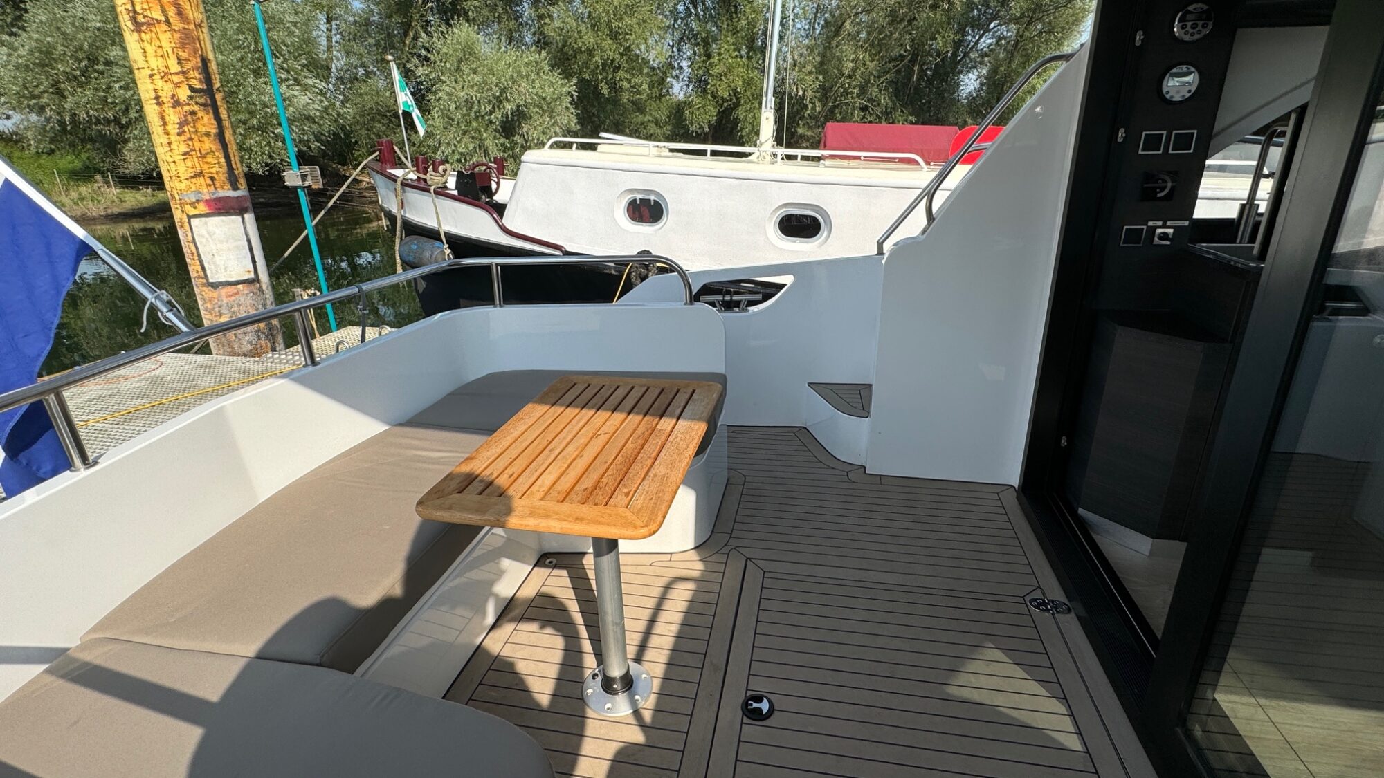 foto: 27 Concordia Concordia 110 Sedan Paviljoen