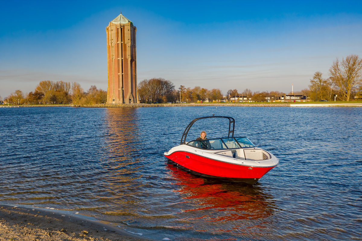 foto: 60 Sea Ray SPX 210  