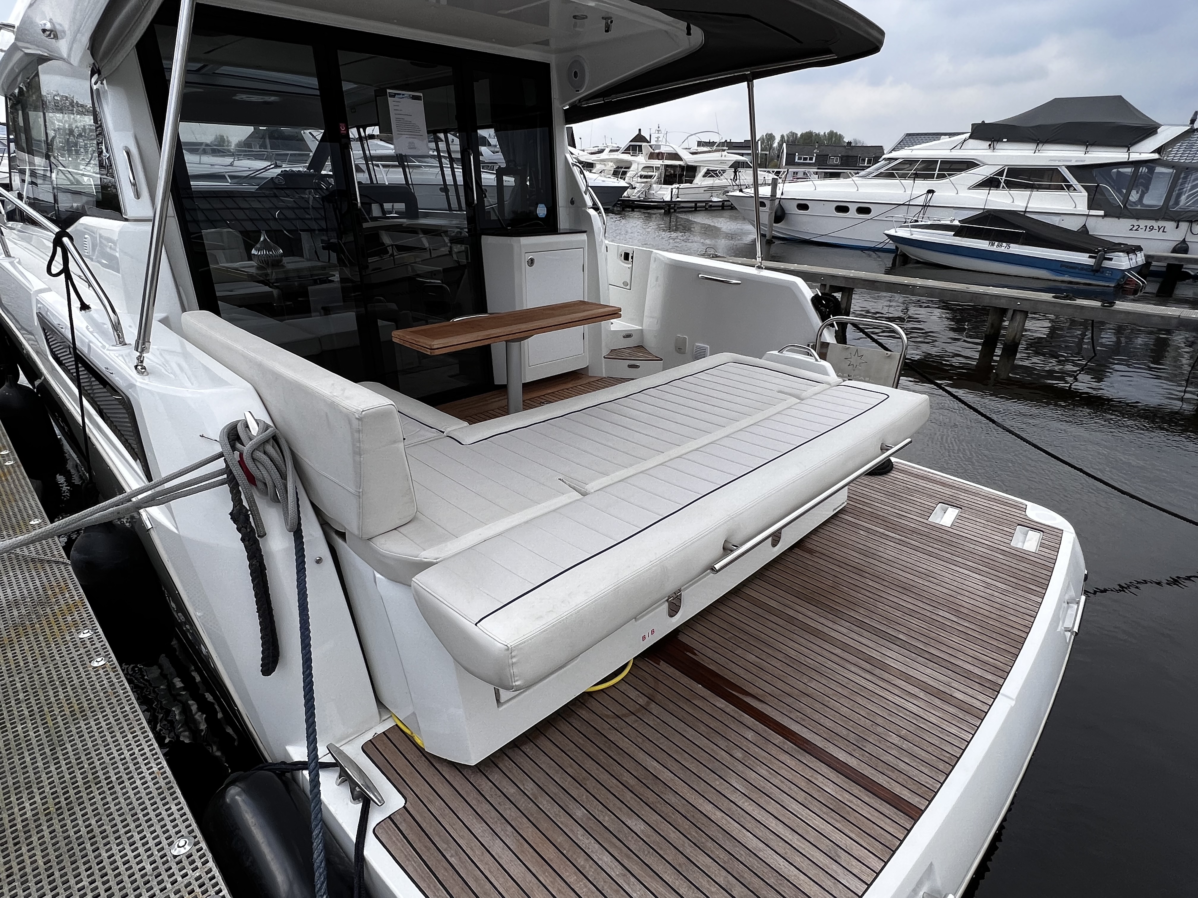 foto: 48 Jeanneau  NC37