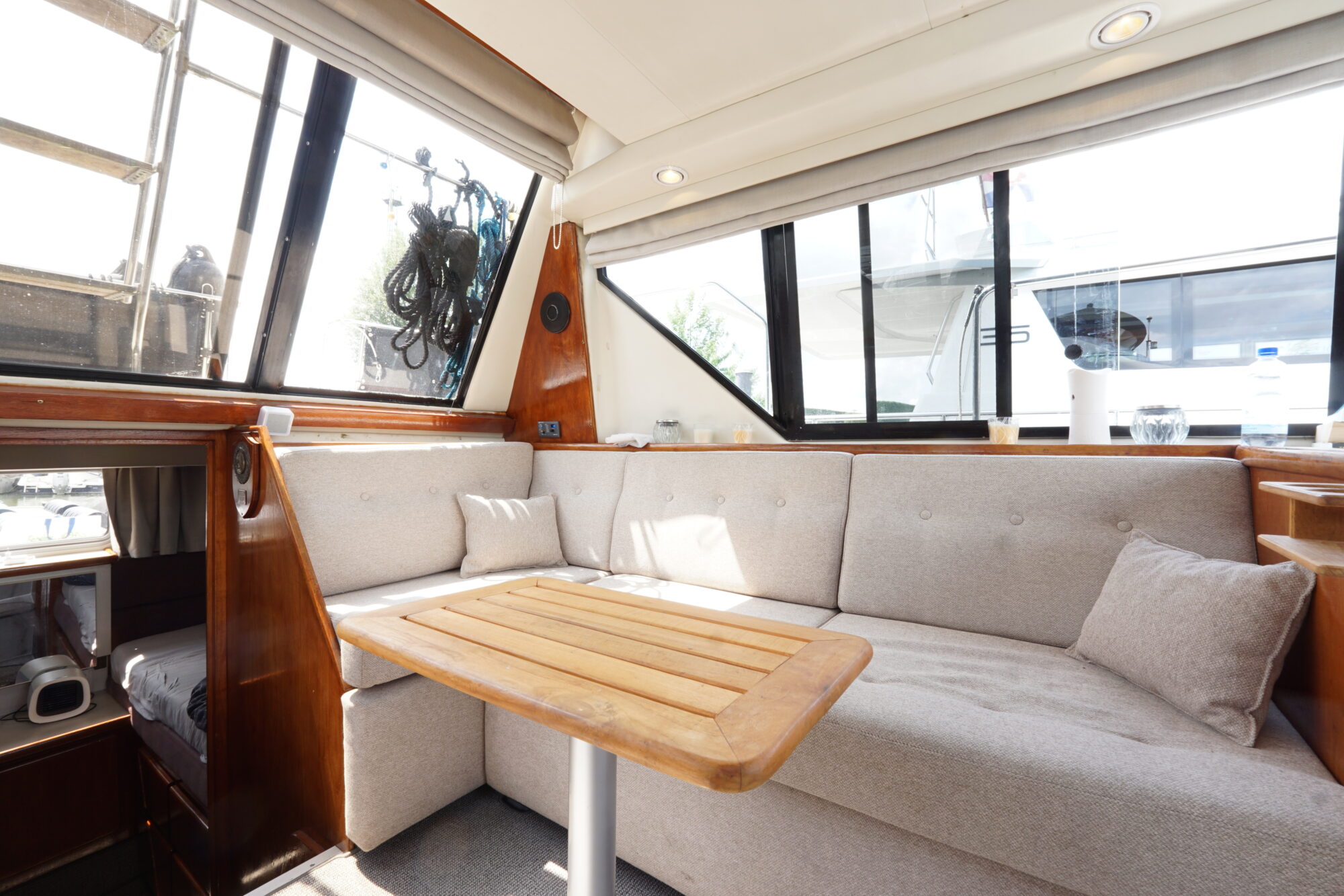 foto: 54 Carver Carver 28 Flybridge