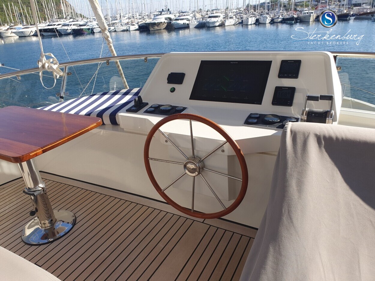 foto: 83 Alm Delfino 60