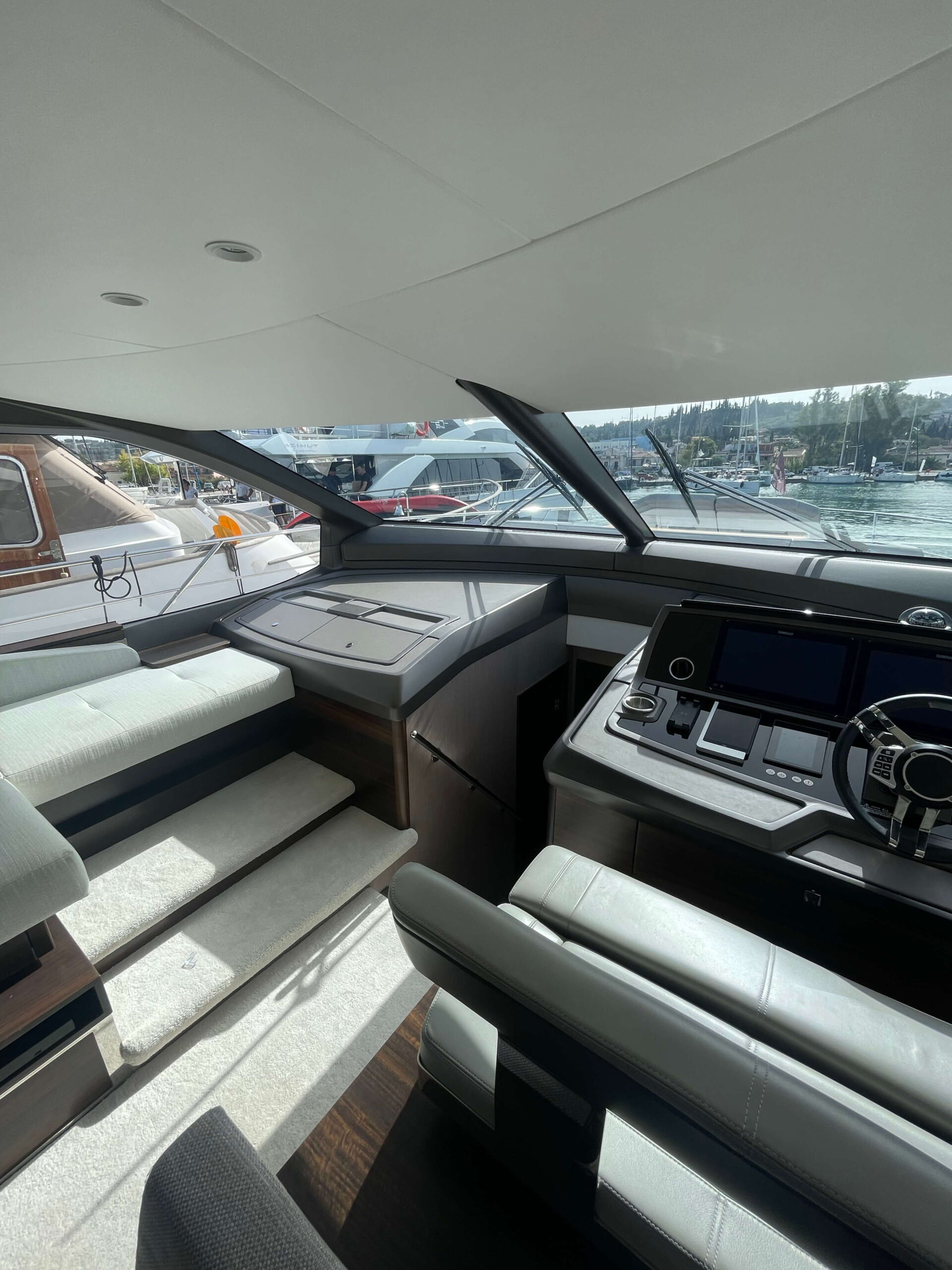 foto: 106 Sunseeker Manhattan 68