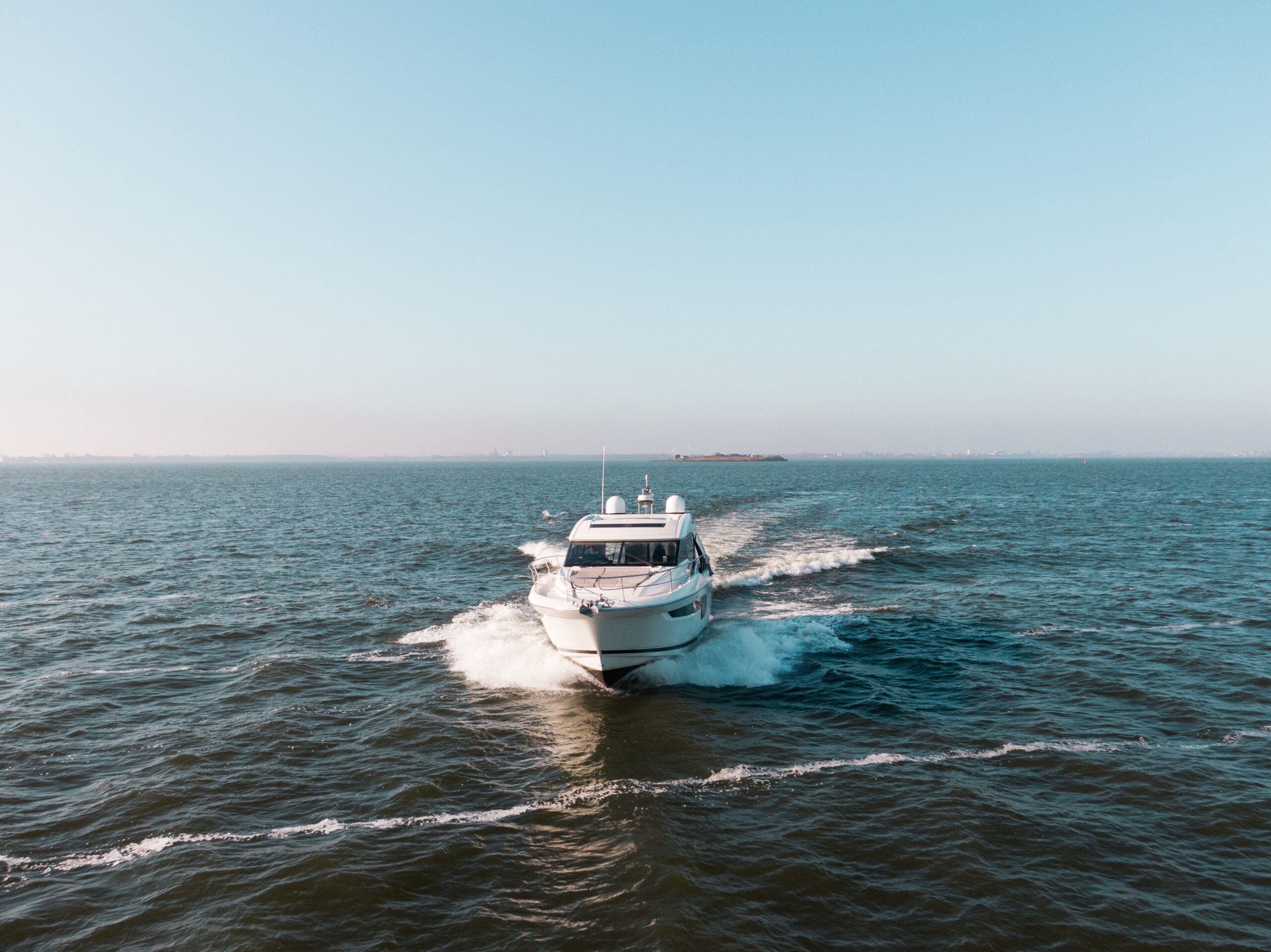foto: 32 Prestige 520S 